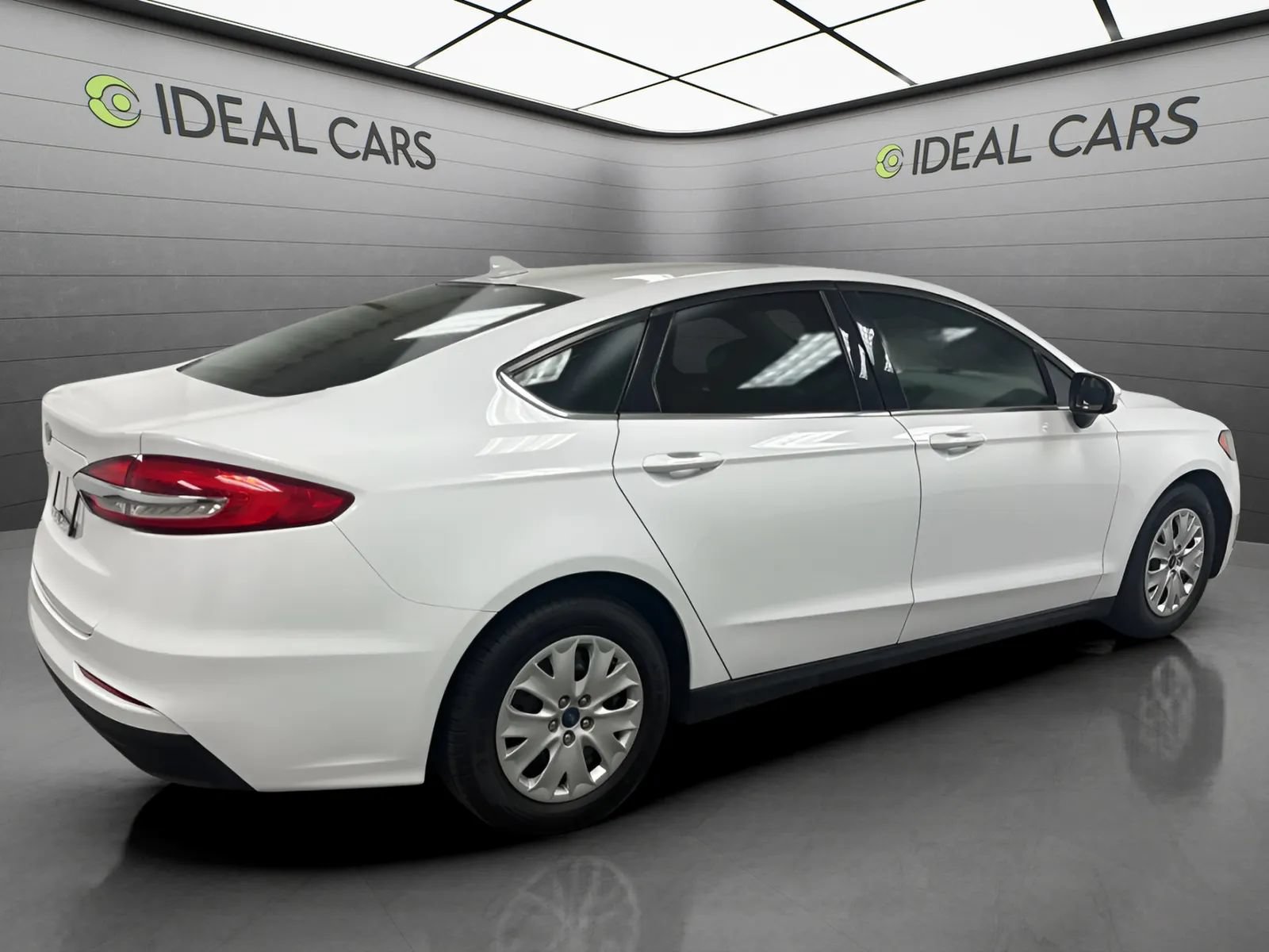 Used 2020 Ford Fusion S FWD image 5