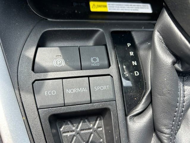 Used 2024 Toyota RAV4 XLE w/ Convenience Package FWD image 13