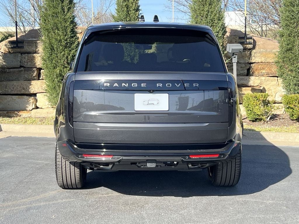 New 2026 Land Rover Range Rover Long Wheelbase SE AWD/4WD image 4