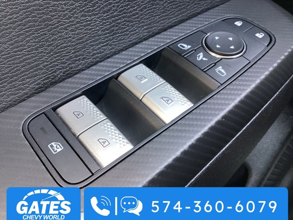 Used 2025 Mitsubishi Outlander SE image 25