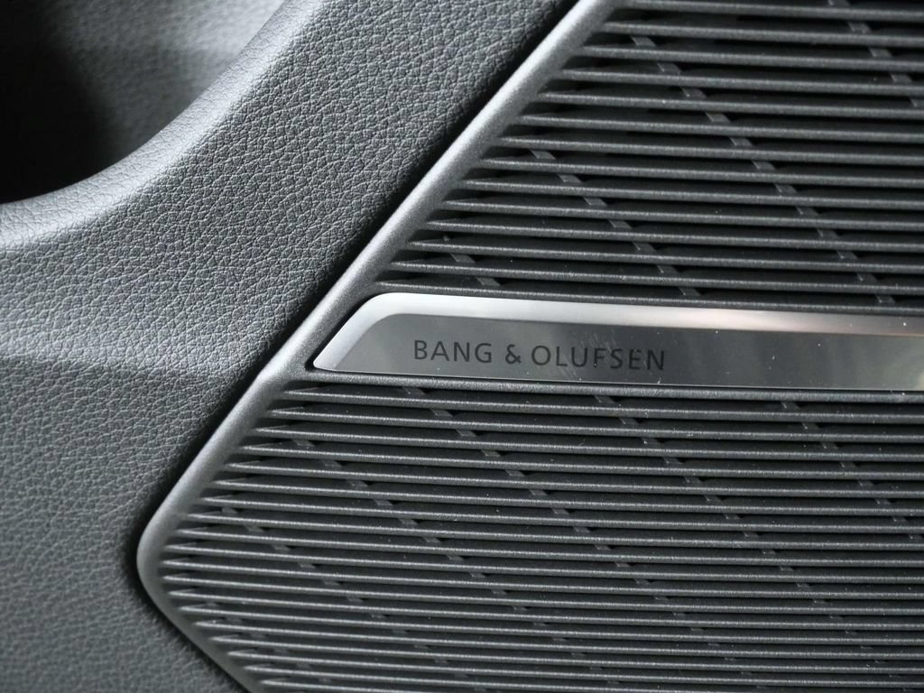 New 2026 Audi SQ7 Prestige AWD/4WD image 30