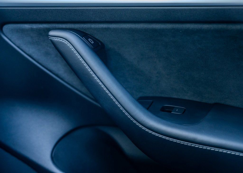 Used 2023 Tesla Model 3 Performance image 13