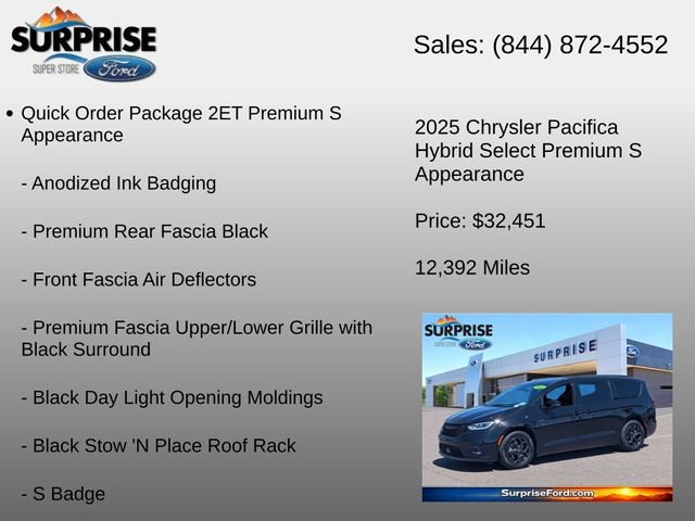Used 2025 Chrysler Pacifica Premium FWD image 24