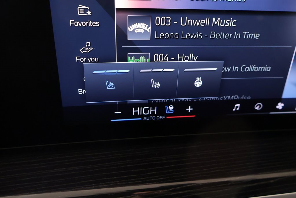 New 2026 BMW X6 xDrive40i w/ Climate Comfort Package image 8