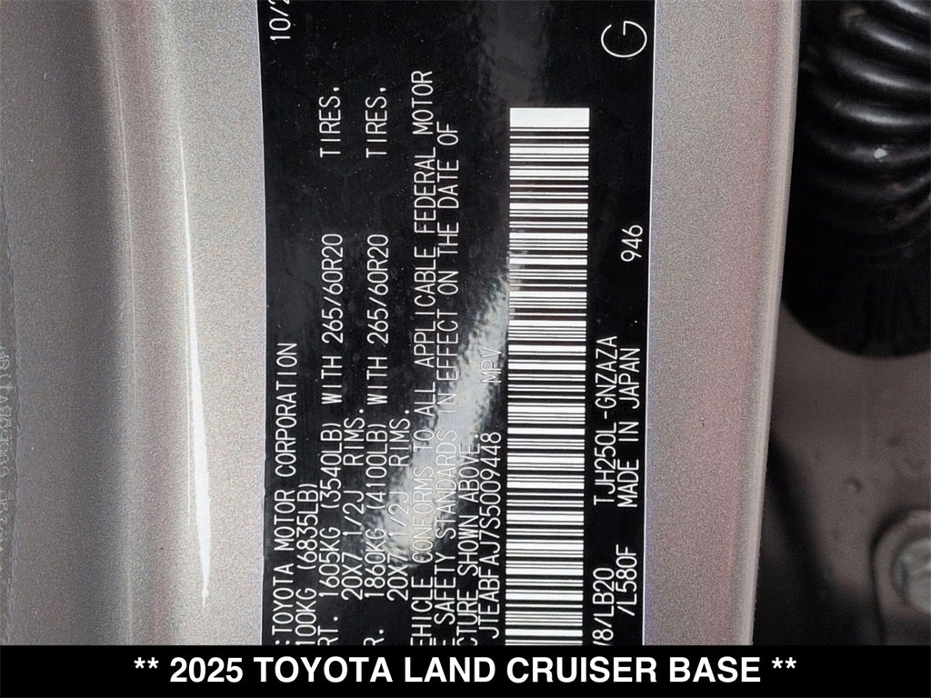 Used 2025 Toyota Land Cruiser w/ Premium Package image 31