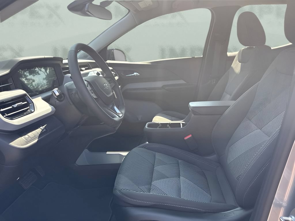 Used 2027 Chevrolet Bolt LT w/ Comfort Package FWD image 9