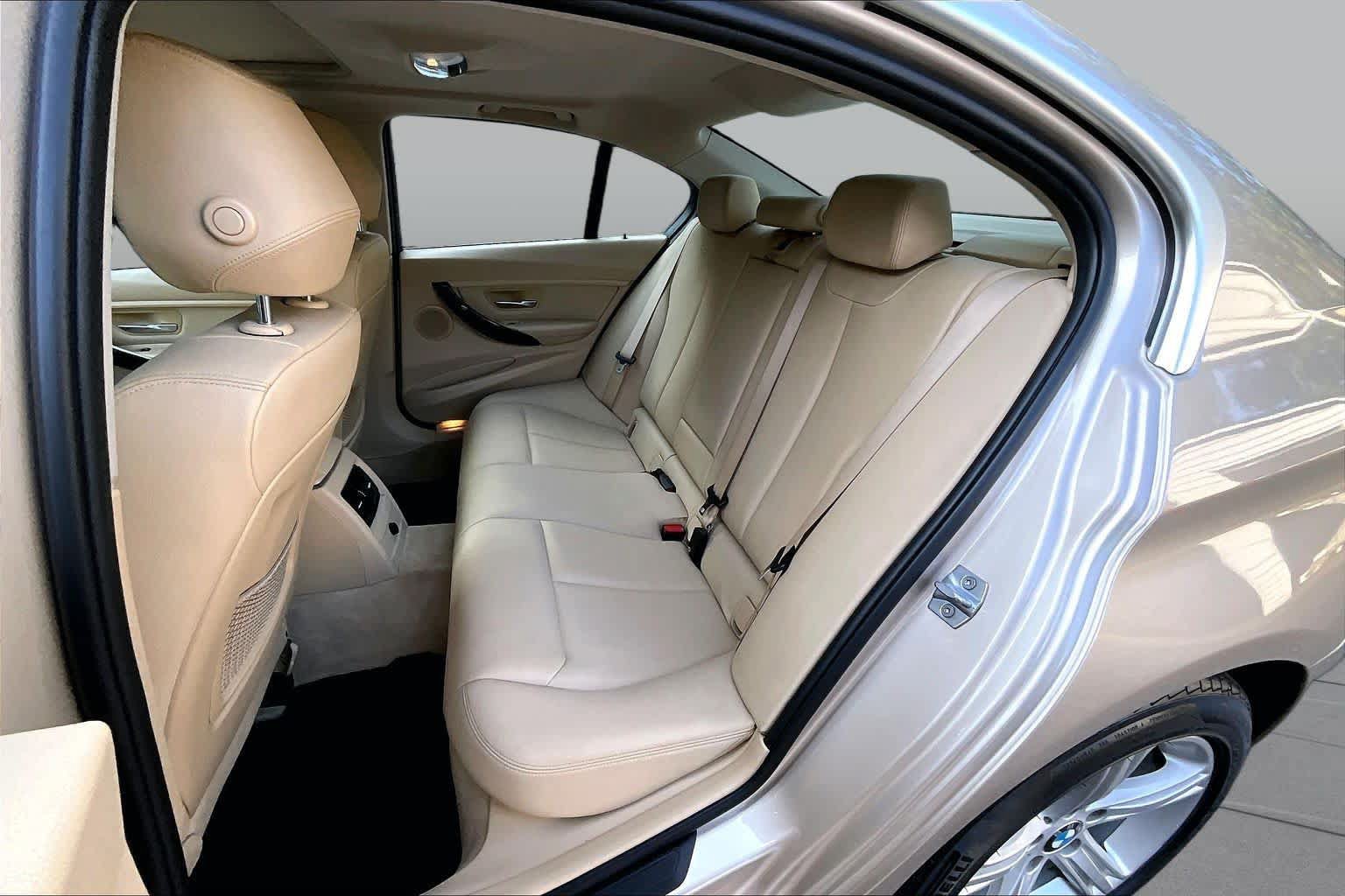 Used 2015 BMW 328i Sedan RWD image 21