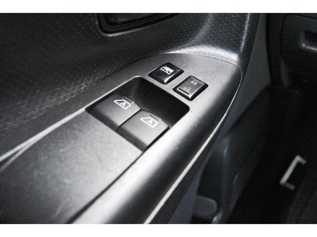 Used 2020 Nissan NV200 SV w/ Back Door Glass Package FWD image 17
