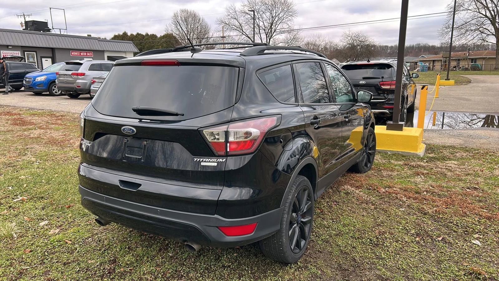 Used 2017 Ford Escape Titanium w/ Canadian Touring Package image 7