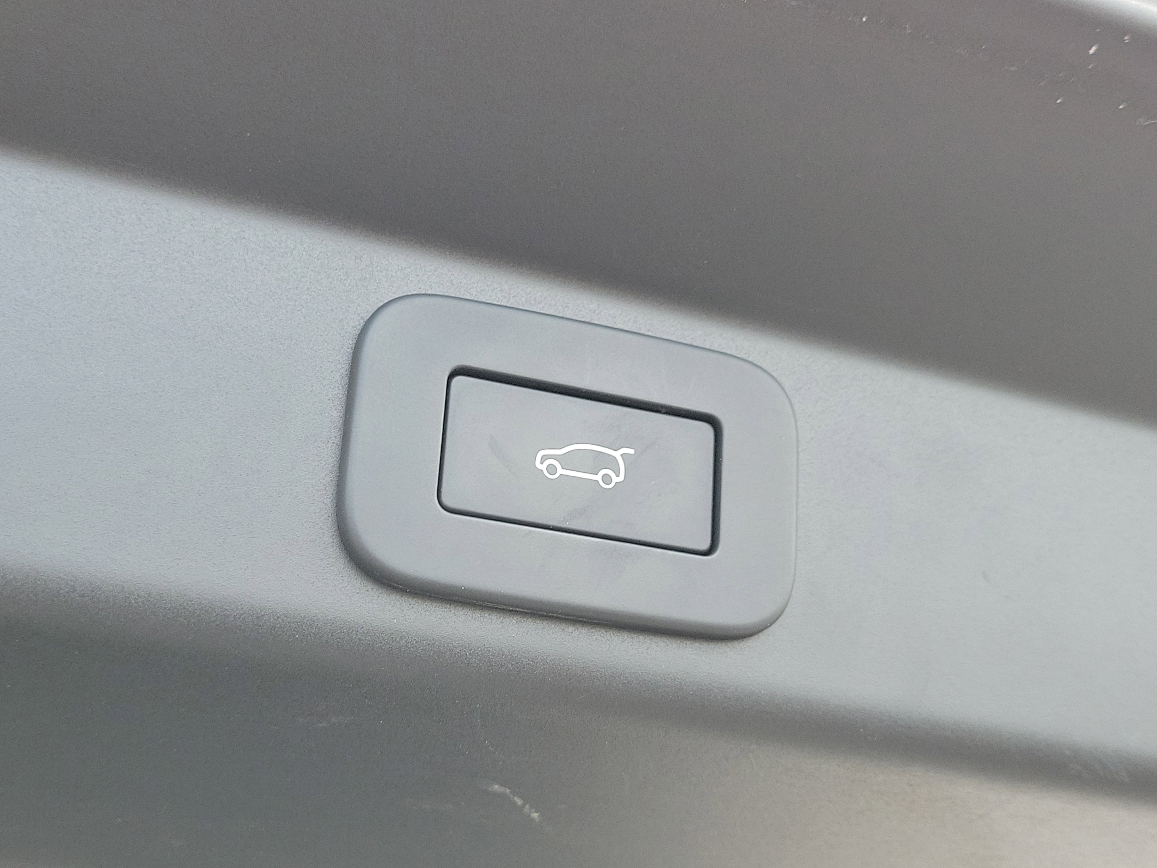 Used 2024 Land Rover Range Rover Sport SE image 8