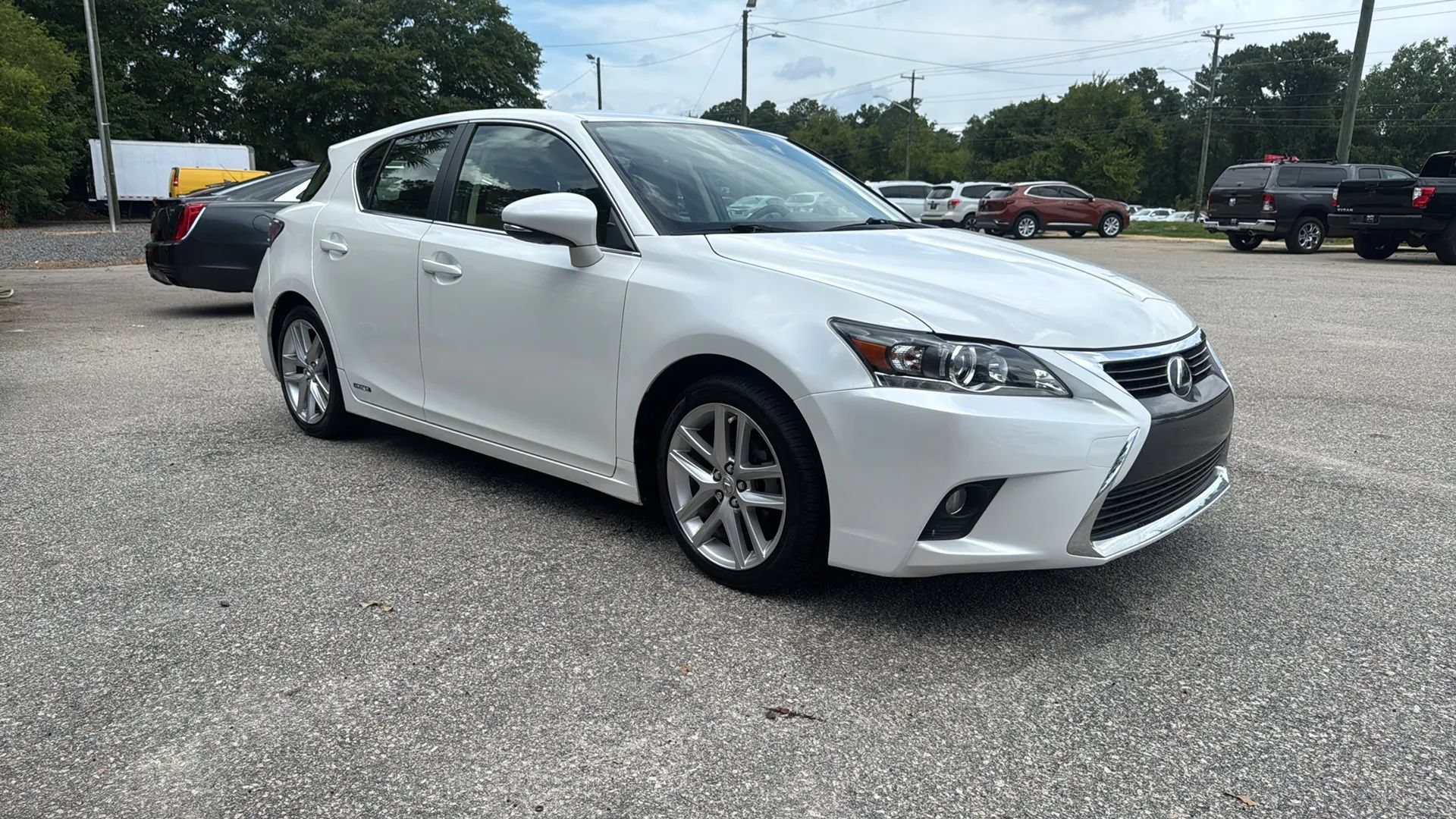 Used 2016 Lexus CT 200h FWD image 4