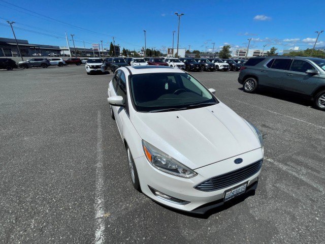 Used 2017 Ford Focus Titanium FWD image 2