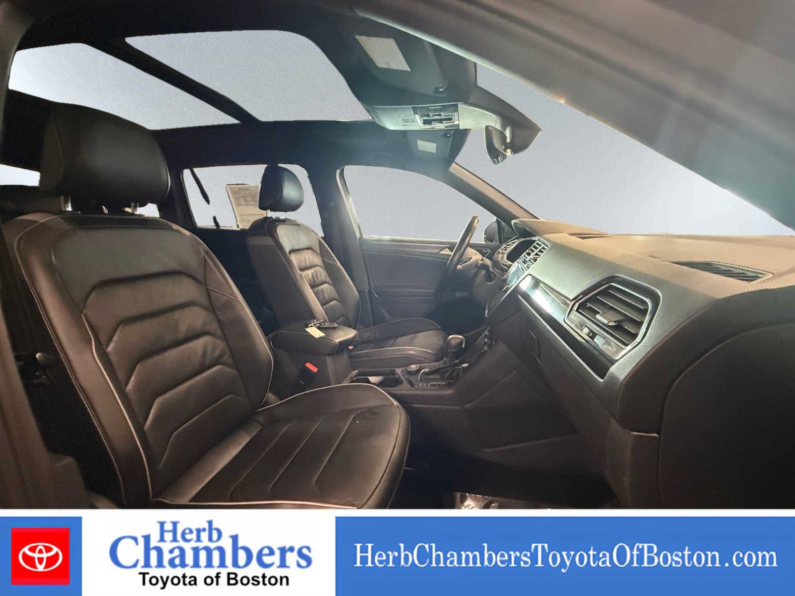 Used 2021 Volkswagen Tiguan SEL Premium R-Line AWD/4WD image 19