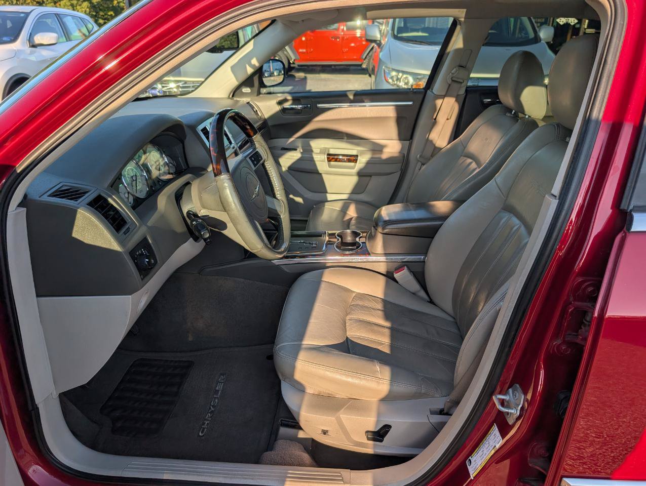 Used 2008 Chrysler 300 C RWD image 12