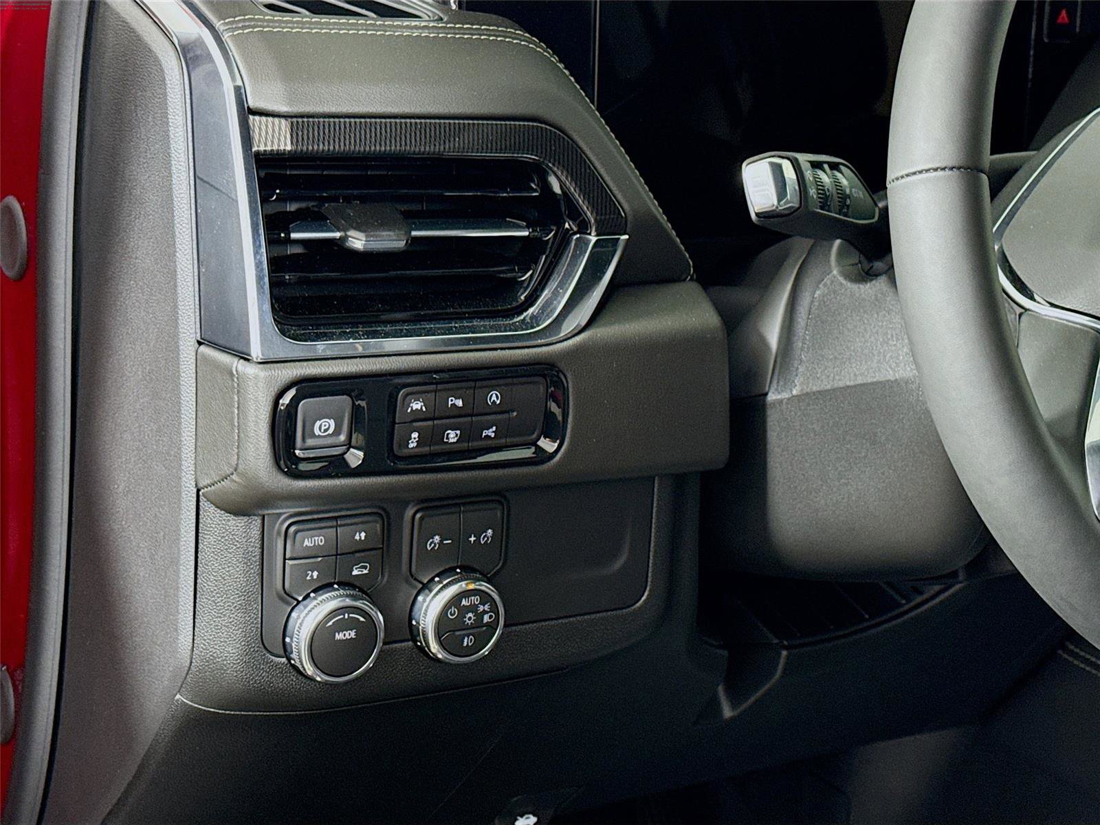 New 2026 GMC Yukon XL Elevation image 5