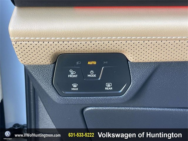 Certified 2025 Volkswagen Atlas Cross Sport SEL image 16