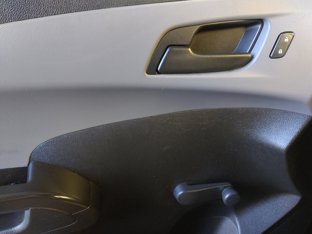 Used 2017 Chevrolet Sonic LS image 27