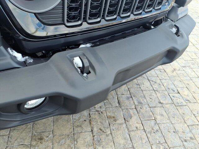 New 2026 Jeep Wrangler Sport AWD/4WD image 20