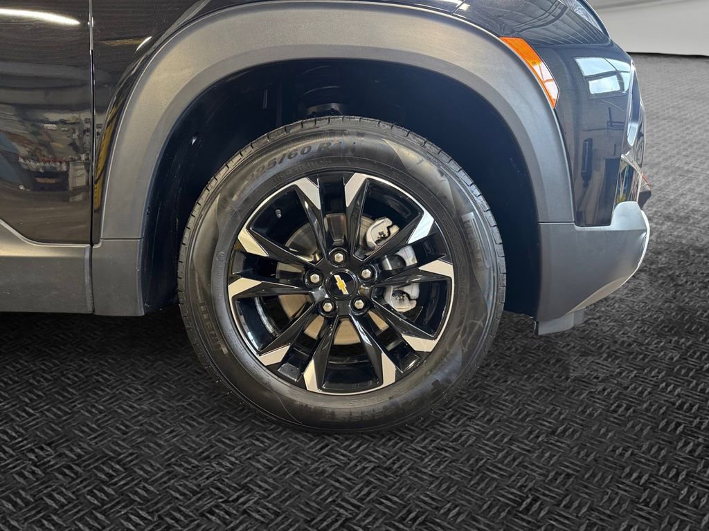 Used 2023 Chevrolet TrailBlazer LT w/ Convenience Package image 11