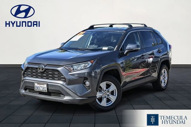 Used 2021 Toyota RAV4 XLE image 1