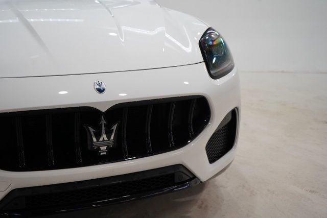 Used 2025 Maserati Grecale Modena AWD/4WD image 8