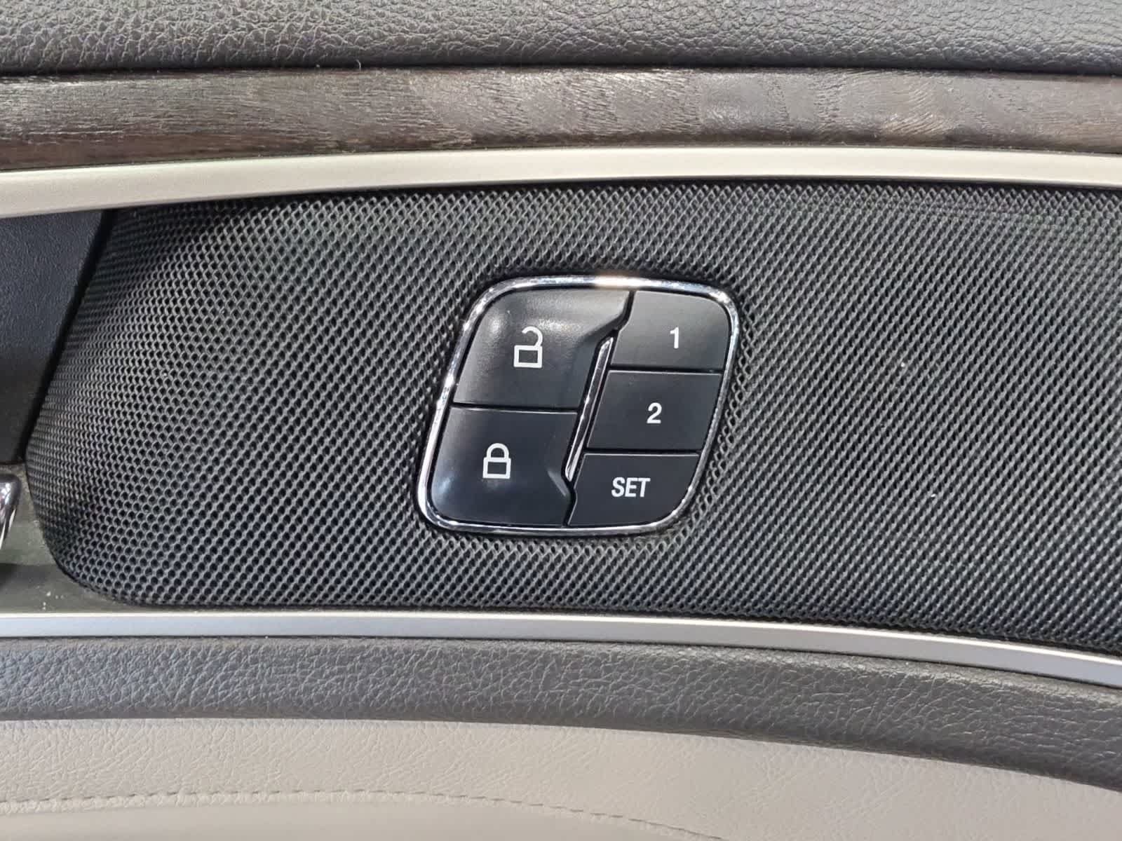 Used 2017 Lincoln MKZ Select w/ Climate Package FWD image 23