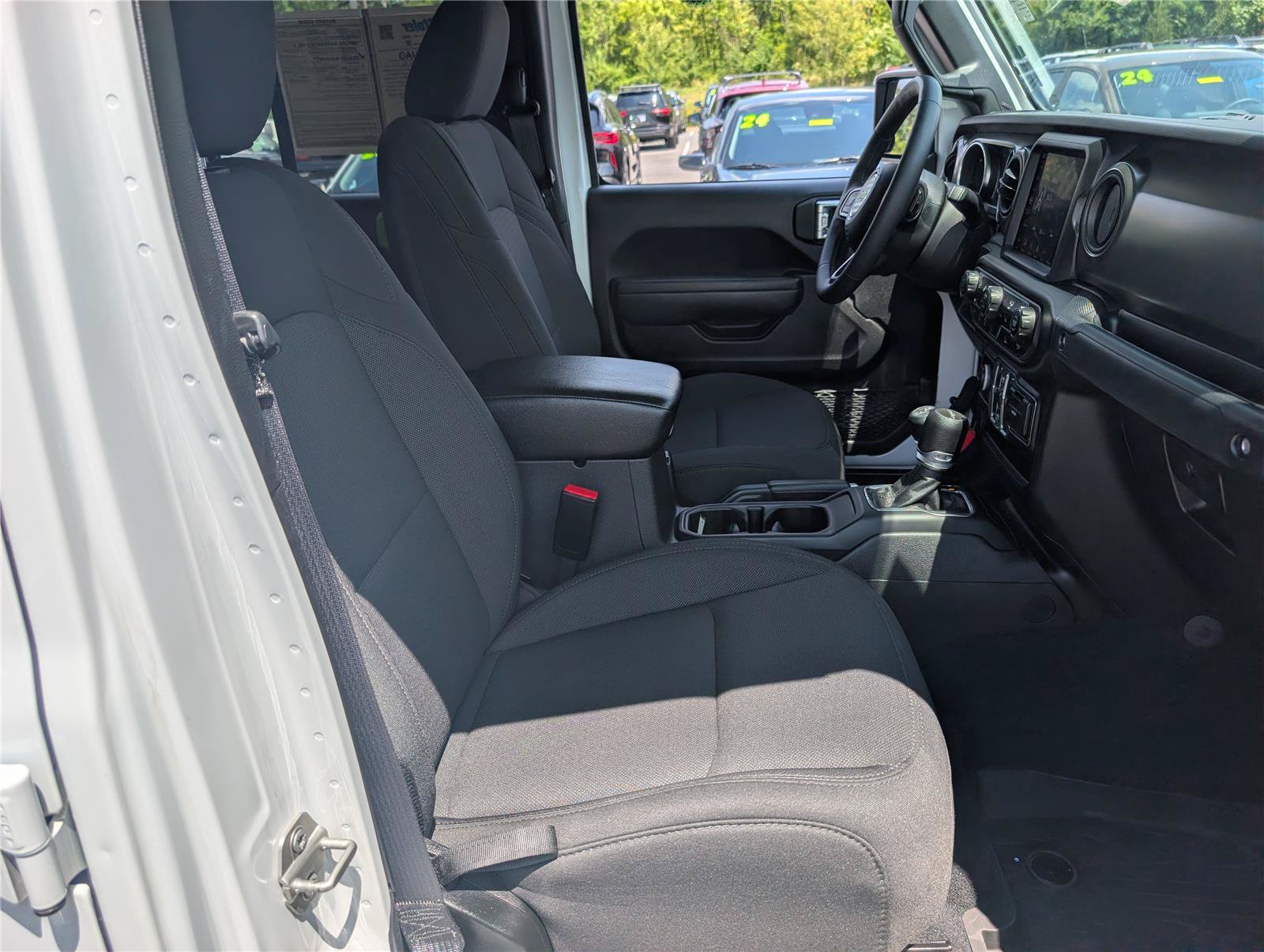 Used 2023 Jeep Gladiator Sport AWD/4WD image 10
