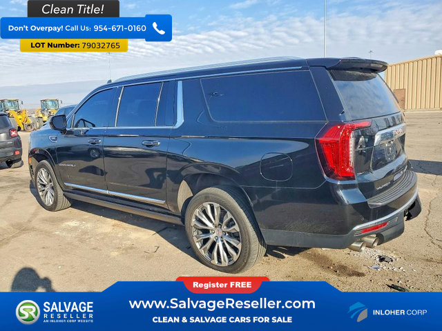 Used 2021 GMC Yukon XL Denali w/ Denali Premium Package image 3