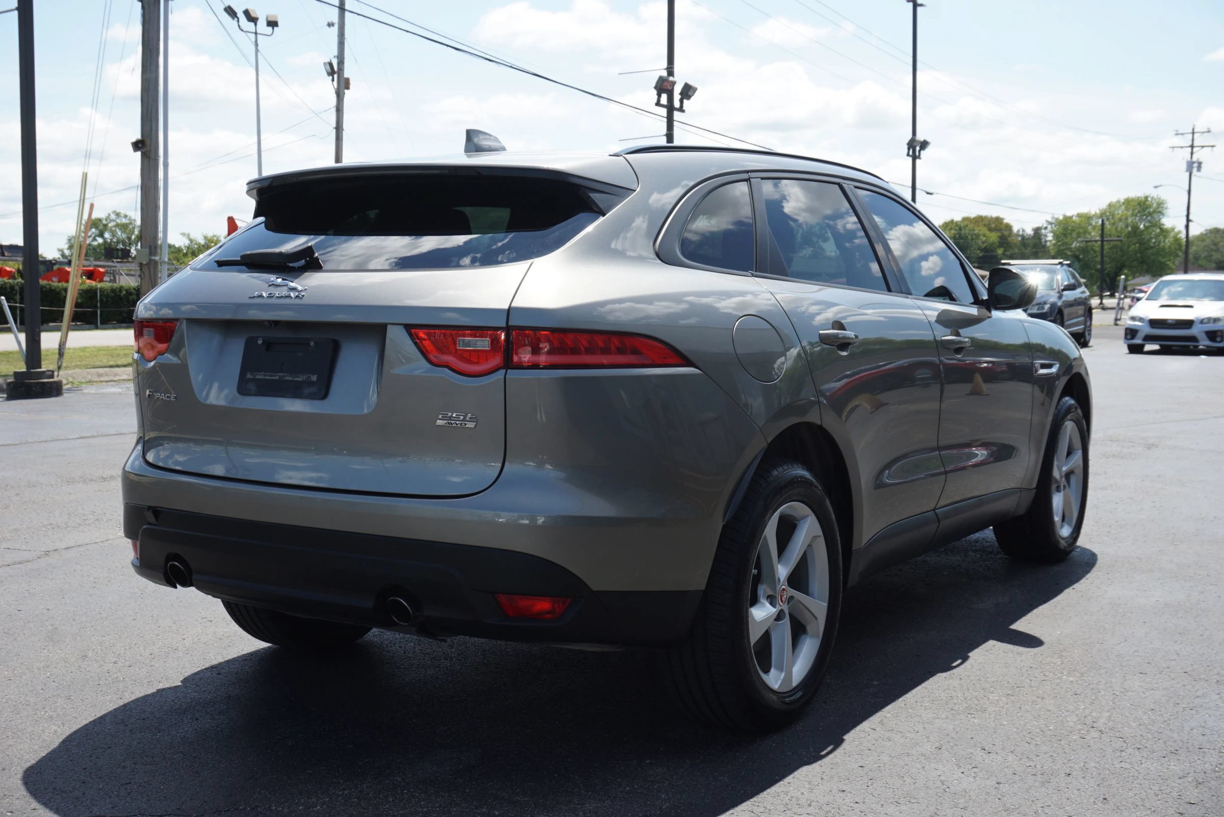 Used 2018 Jaguar F-PACE Premium AWD/4WD image 5
