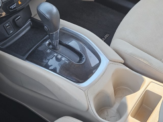 Used 2016 Nissan Rogue SV AWD/4WD image 20