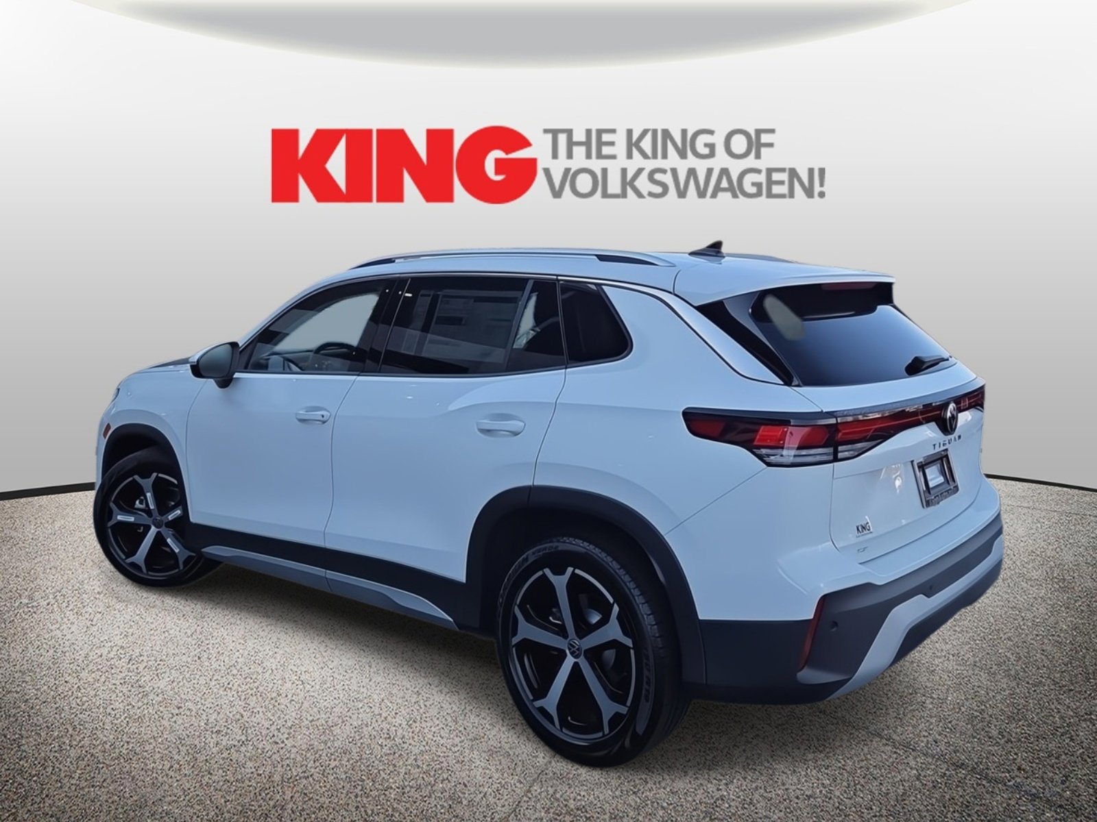 New 2026 Volkswagen Tiguan SE image 6