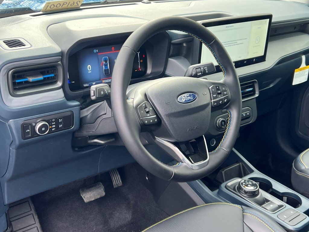 New 2026 Ford Maverick Lobo image 14