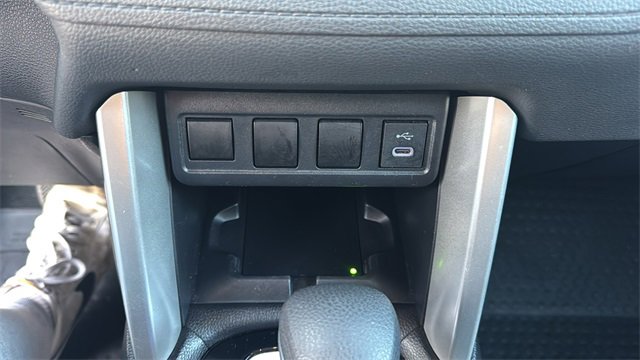 Used 2024 Toyota Corolla Cross LE image 18