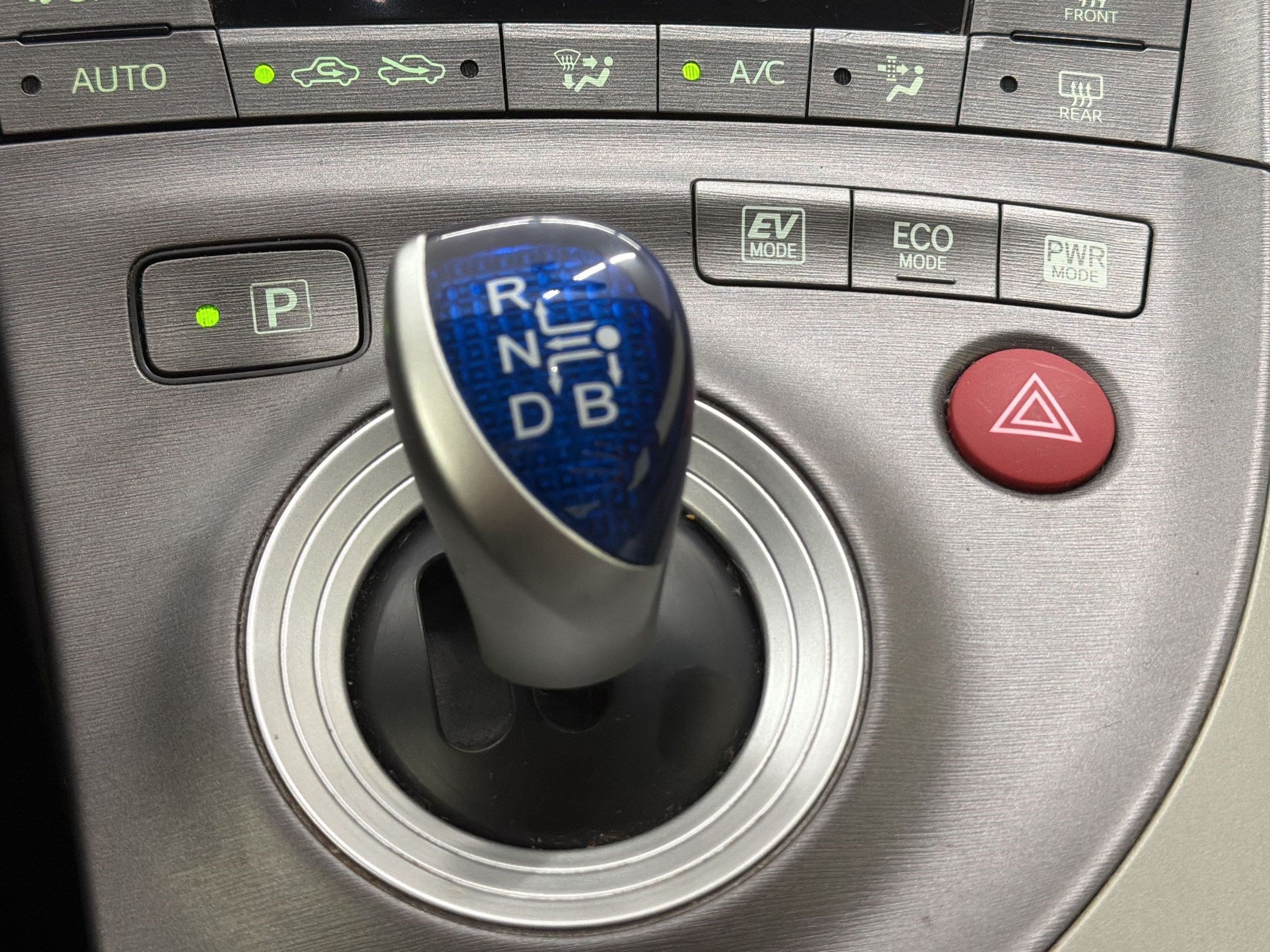 Used 2014 Toyota Prius Two FWD image 17