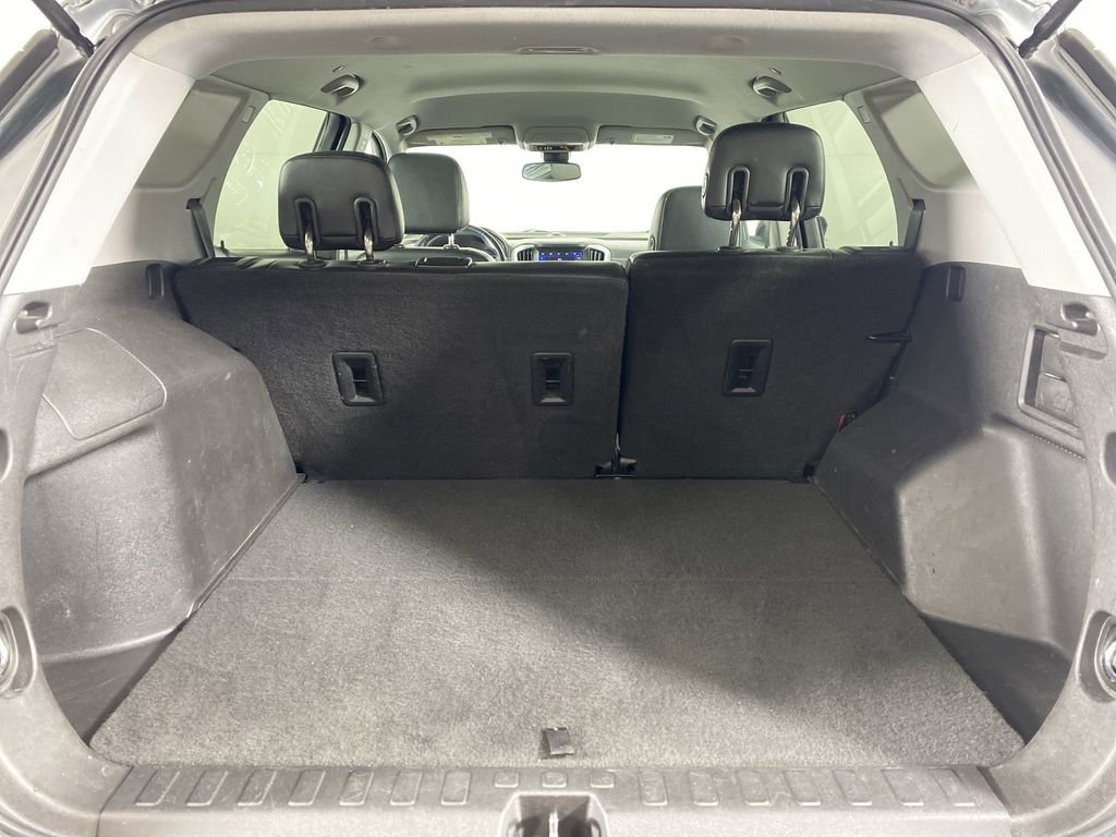 Used 2020 GMC Terrain SLT image 26