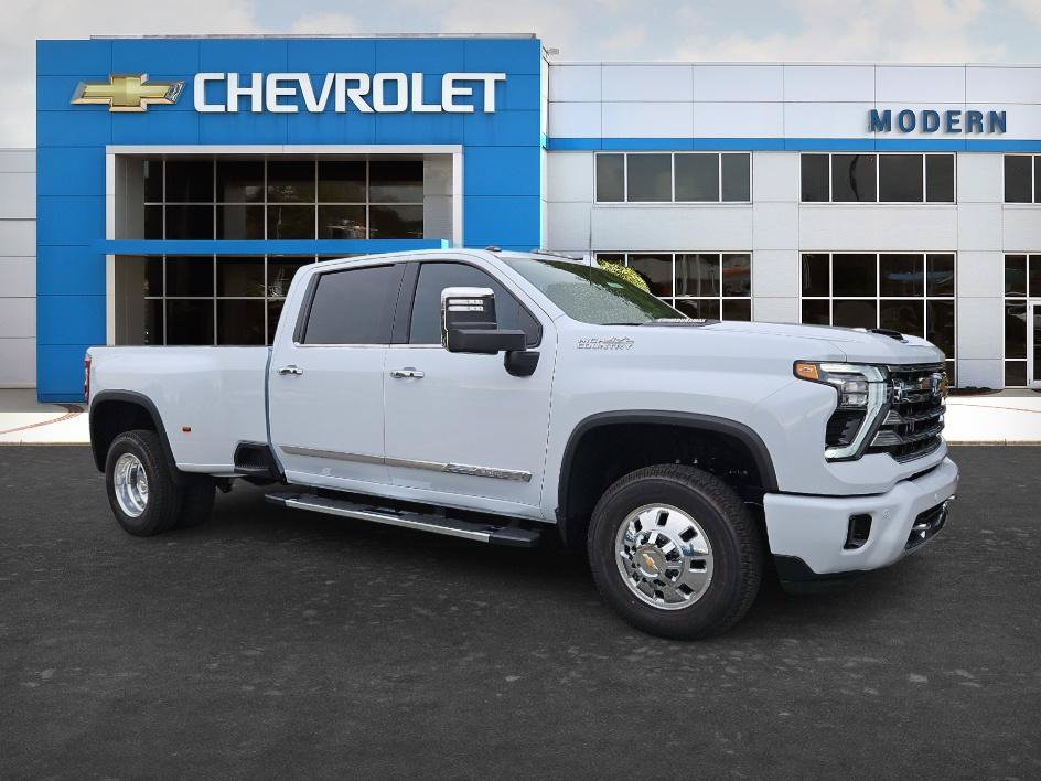 New 2026 Chevrolet Silverado 3500 High Country AWD/4WD image 7