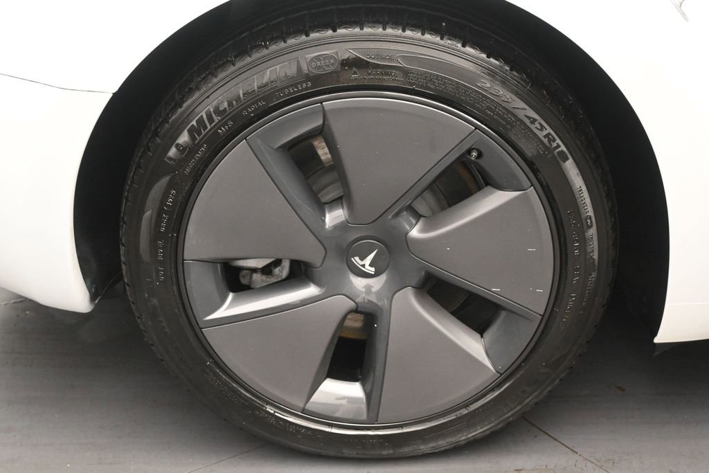 Used 2023 Tesla Model 3 Standard Range RWD image 37