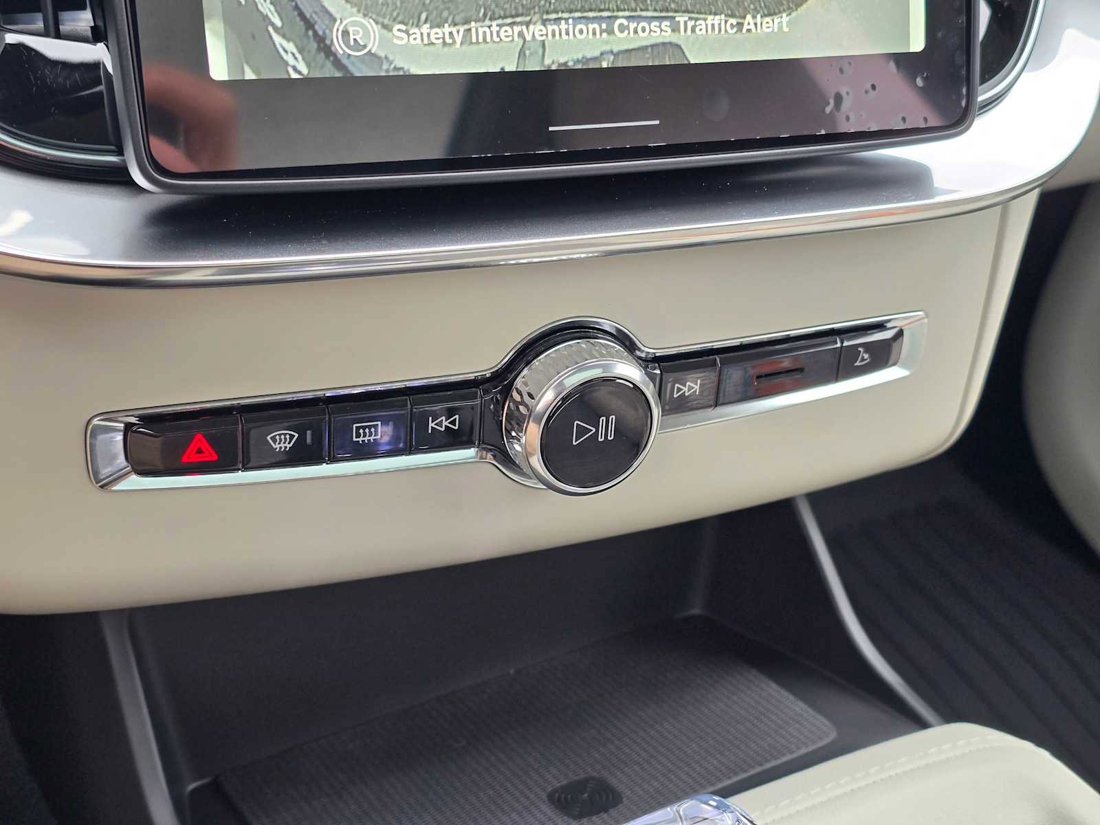 New 2026 Volvo XC90 T8 Ultra w/ Lounge Package image 30