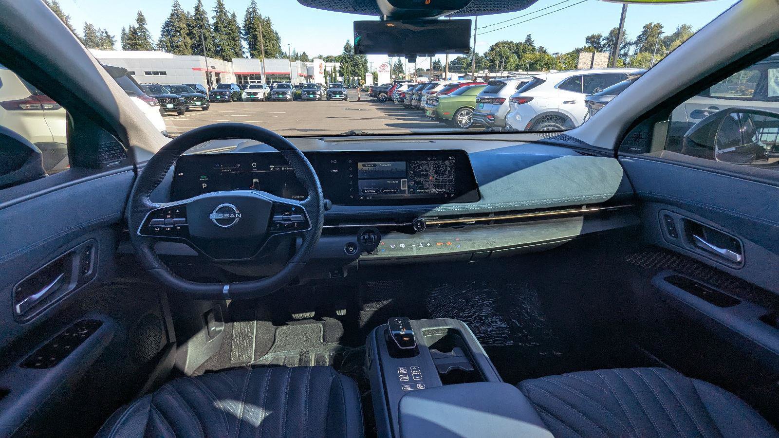 Used 2023 Nissan Ariya AWD/4WD image 16