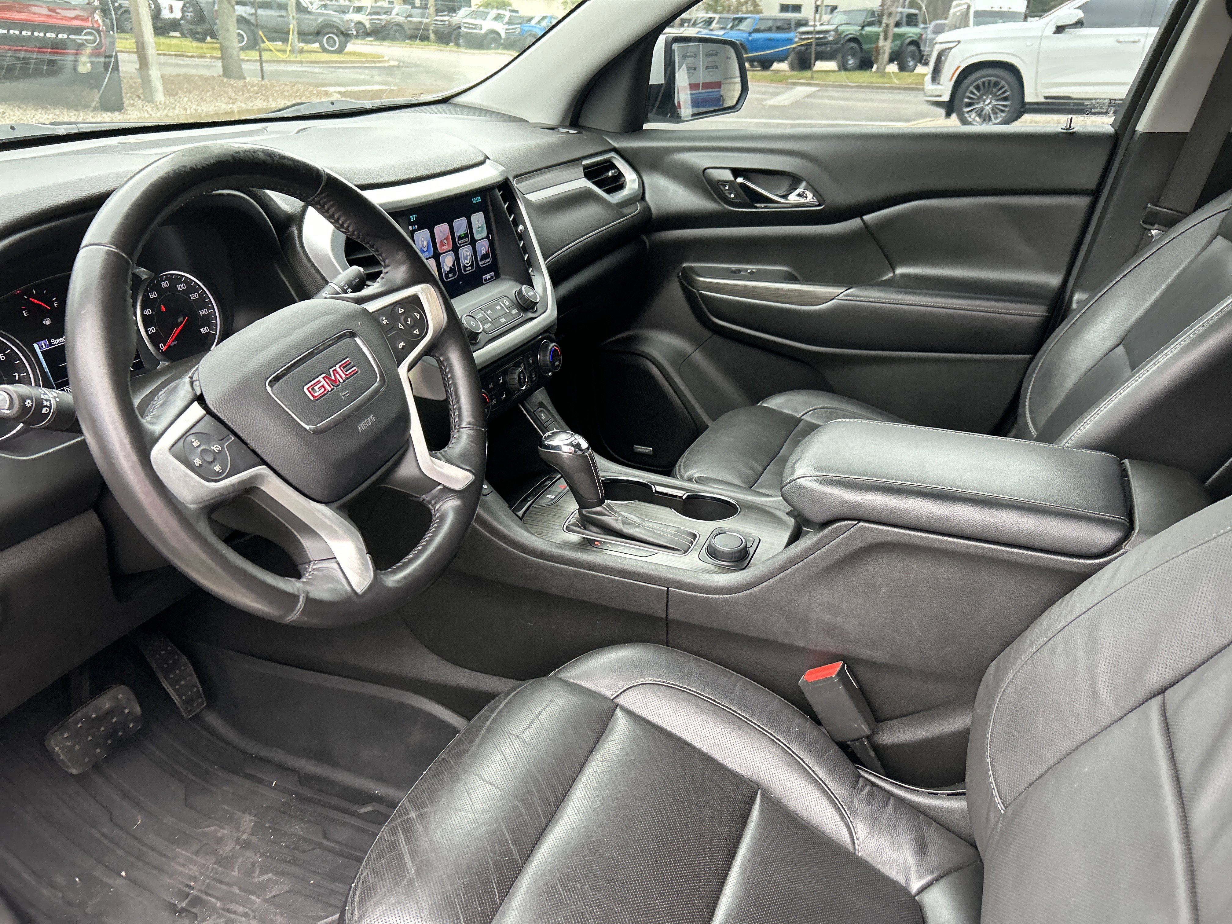 Used 2018 GMC Acadia SLT image 11