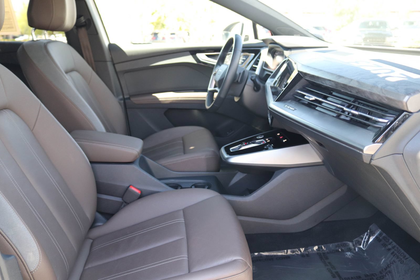 Certified 2023 Audi Q4 e-tron Premium Plus w/ Premium Plus AWD/4WD image 18