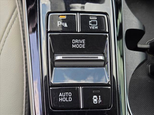 Used 2023 Hyundai Sonata Limited FWD image 18