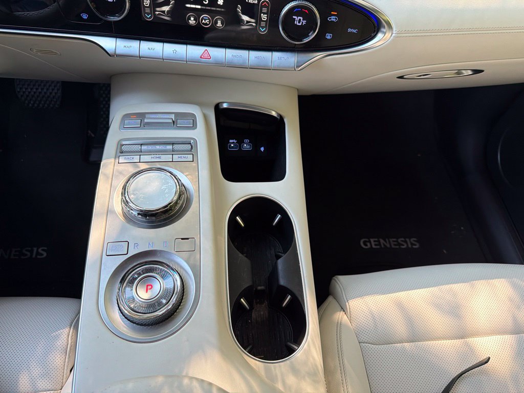 Used 2024 Genesis Electrified GV70 AWD/4WD image 16