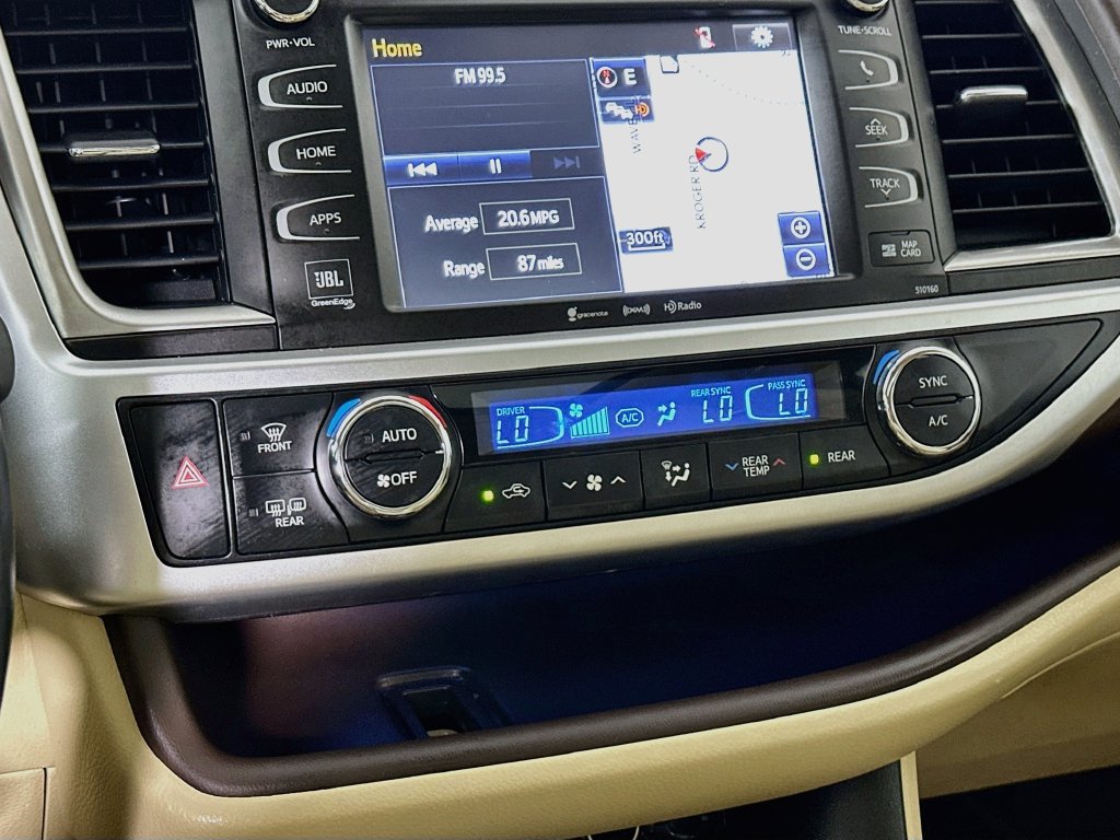 Used 2016 Toyota Highlander Limited AWD/4WD image 14