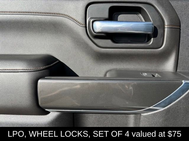 Used 2020 GMC Sierra 2500 AT4 w/ AT4 Premium Package image 18