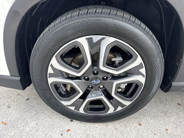 Used 2024 Subaru Ascent Limited w/ Technology Package image 10