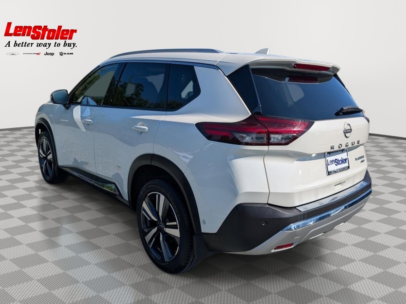 Used 2022 Nissan Rogue Platinum AWD/4WD image 3
