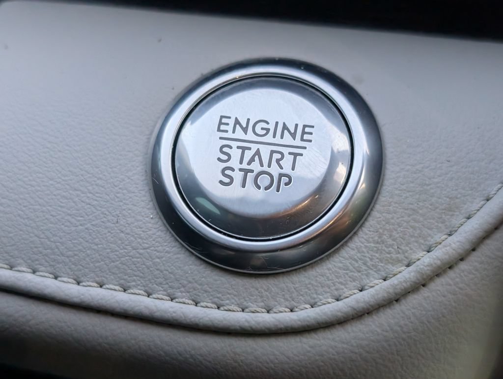 Used 2025 Lincoln Nautilus Reserve AWD/4WD image 30