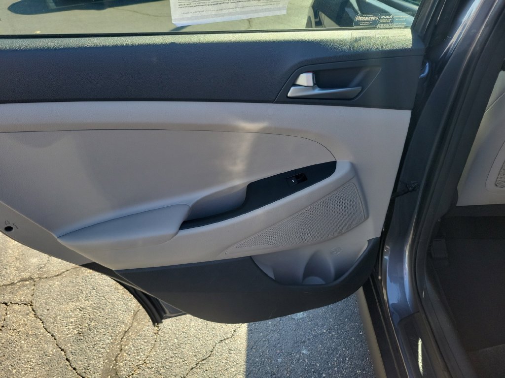 Used 2017 Hyundai Tucson SE w/ Cargo Package FWD image 18