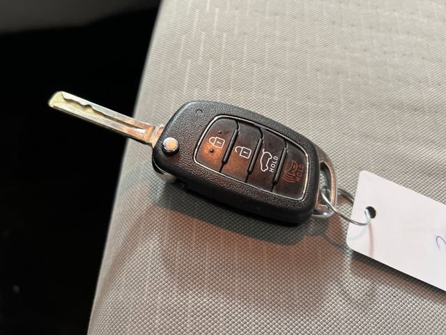 Used 2019 Hyundai Tucson SE image 26